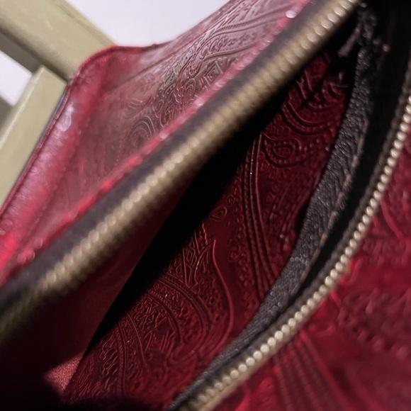 Red Relic crossbody bag in red and brown - Picture 5 of 7